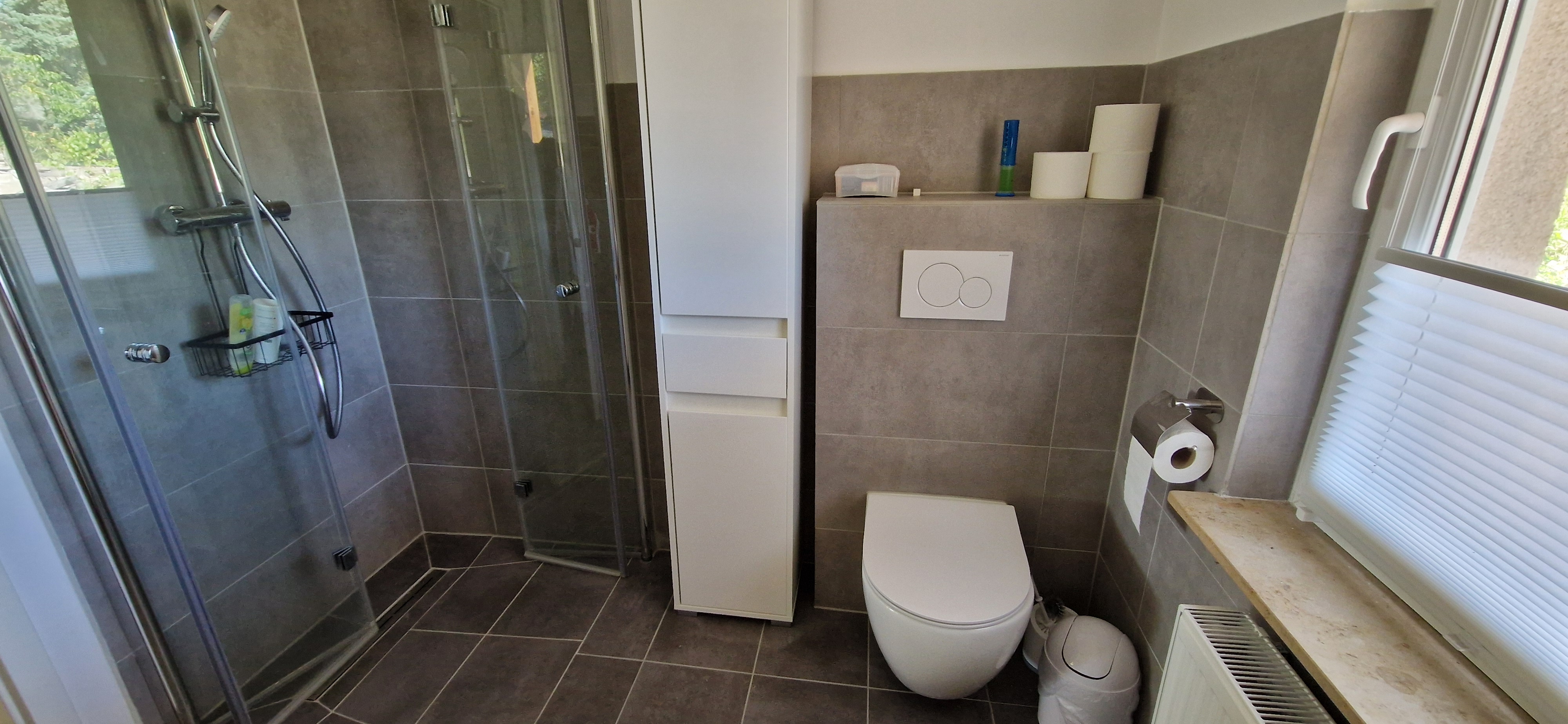 Bad – Dusche und Toilette